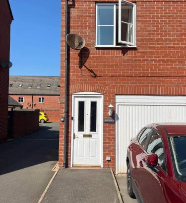 Hilton Casa | Derby Luxury Apartment - Foss Road- Sleeps4