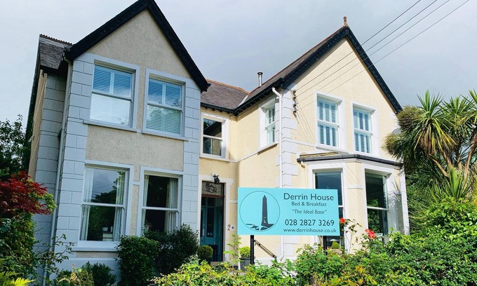 Larne Cama Y Desayuno | Derrin Guest House