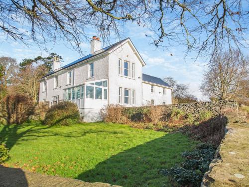Rhyd-y-foel Casa | Derwas