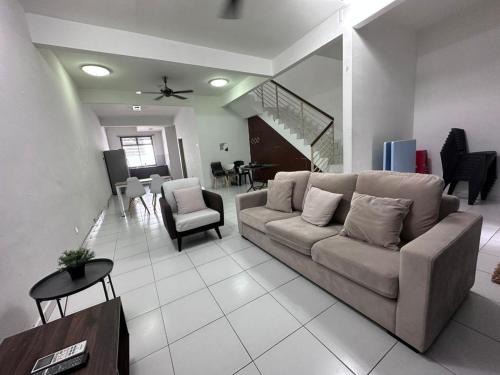 Taman Desa Tebrau Casa | Desa Tebrau 2 5mins IKEA Toppen PeiKin AICC HeLiXuan Restaurant