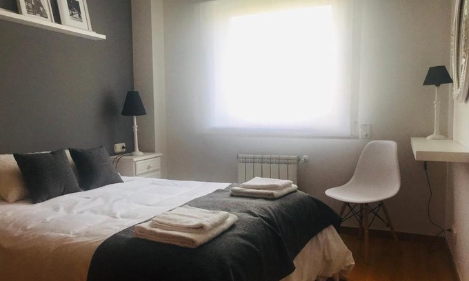El Ensanche Zona Nuova Apartamento | Descanso do Sar