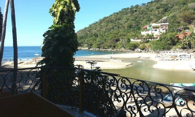 Boca de Tomatlán Casa | Description of Villas Rodelinda
