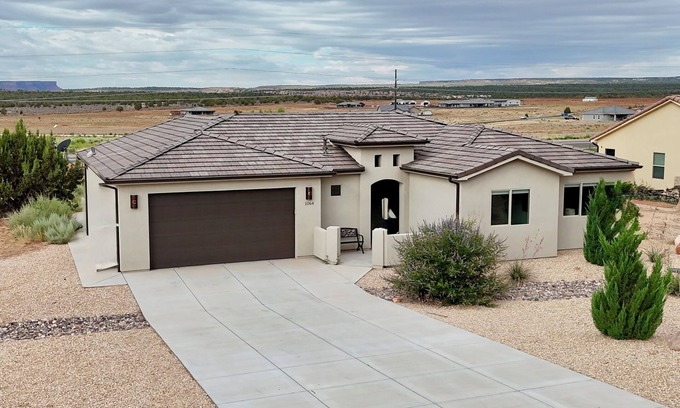 Apple Valley Casa | Desert Basecamp near Zion & Gooseberry Mesa | Family-Friendly New Build