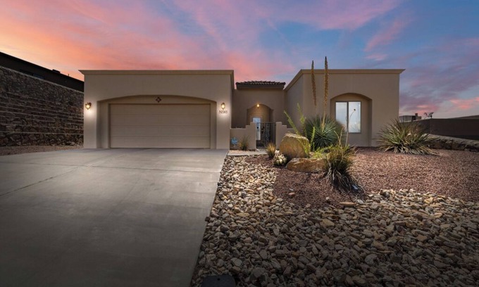 Las Cruces Casa | Desert Getaway - 3BR Home w/Outdoor Kitchen & Spacious Patio