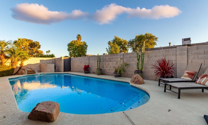 Pointe Scottsdale Casa | Desert Modern - Old Town Scottsdale! Pool and Hot Tub! Game Room!