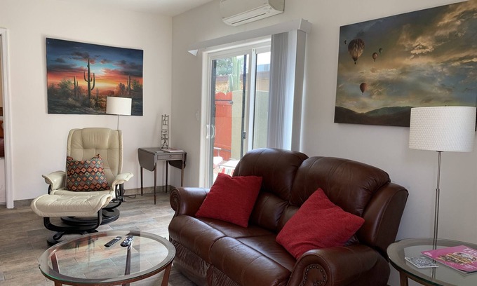 Limberlost Casa | Desert Morada Casita P 1 BED 1 BATH Dog ONLY! max 2-NO OTHER PETS