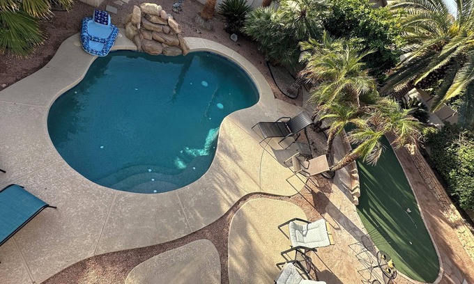 Sunrise Casa | NFL, Nascar, Golf y NHL en 10 minutos o menos. Piscina privada, WiFi gratuito, Nat. Barbacoa de gas