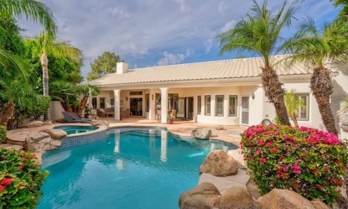Val Vista Lakes Casa | Desert Oasis in Val Vista Lakes - Heated Pool
