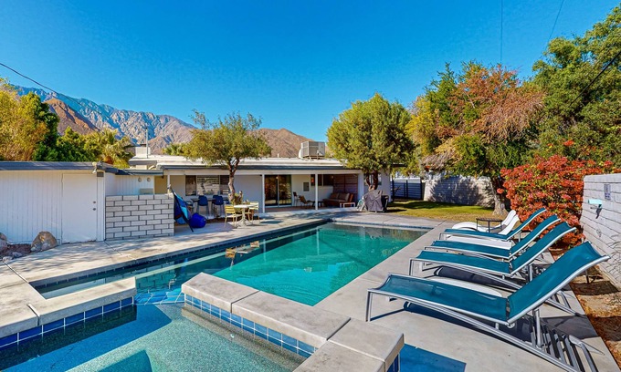 Little Tuscany Casa | Desert oasis w/gorgeous mtn. views, private pool with spa, & grill -walk to town