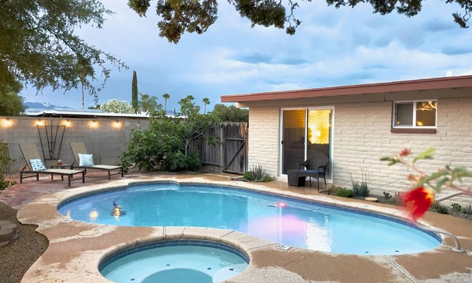 Tucson Casa | Desert Oasis w/Pool & Spa Close to Saguaro National Park