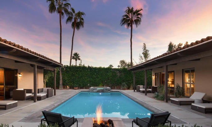 Vista Las Palmas Casa | Desert Solstice