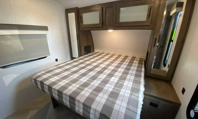 Jacumba Alquiler De RV | Desert Tiny Home B39: Perfect Mix of Desert Adventure & Relaxation