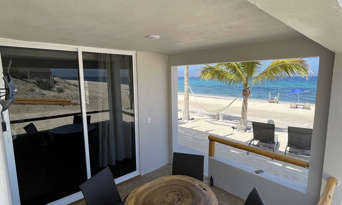 El Sargento Apartamento | Desertice Paradise Beach Front Loft 1