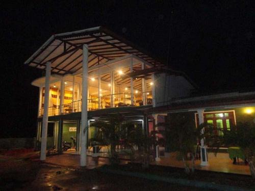 Dambulla Hotel | Deshani Holiday Inn