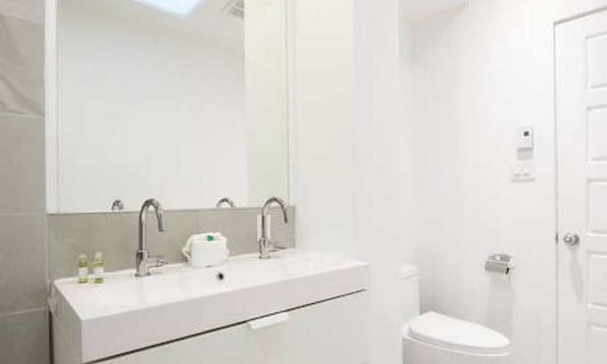 Little Italy Apartamento | Design 3-bedroom flat with private terrace in Little Italy by Denstays