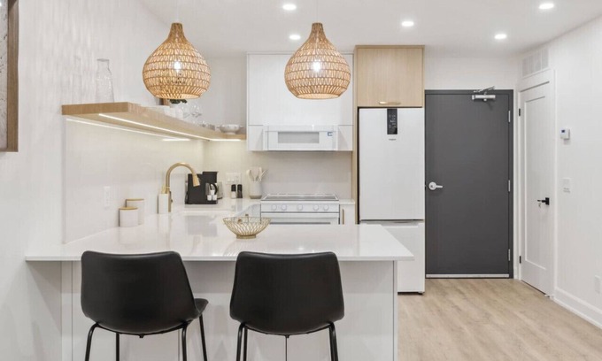 Collingwood Condominio | Design Condo in Downtown Collingwood - 146 Hurontario Unit 2