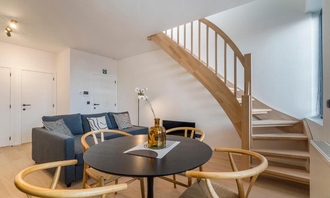 Strop Apartamento | Design Duplex Studio Gent comfortabel verblijven