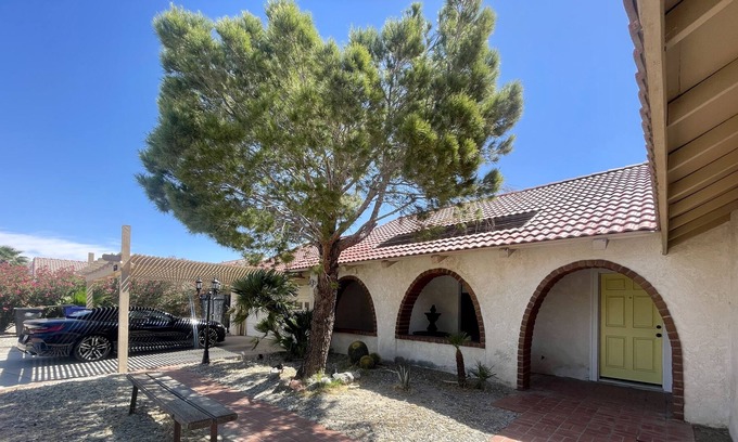 Desert Hot Springs Villa | Design newly remodeled villa. 10 minutes from Palm Springs