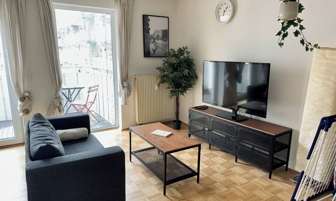 Leipziger Vorstadt Apartamento | Design Studio I Center I Green