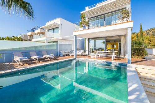 Alcanada Villa | Designer Alcanada