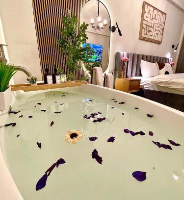 Haifa Apartamento | Designer Apartment with SPA complex & Jacuzzi near Bahai Garden Haifa