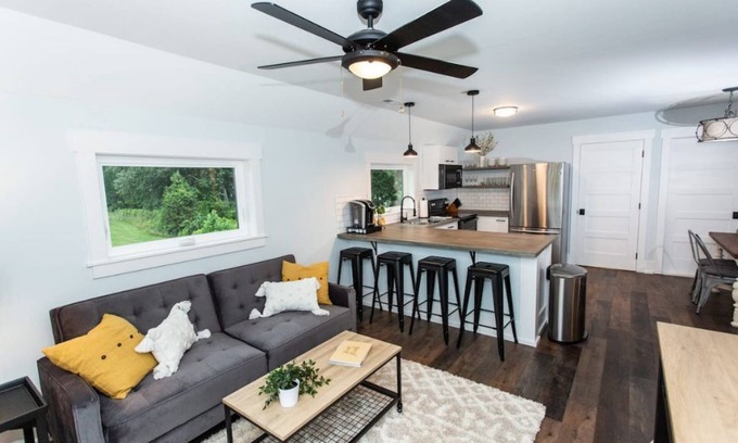 Fort Mill Apartamento | Designer Apt in Charming Fort Mill w/ Netflix