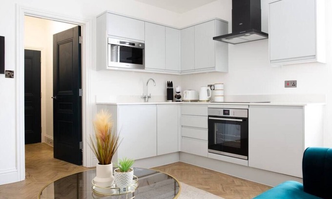 Canton Apartamento | Designer Cardiff Apartments with Free Parking