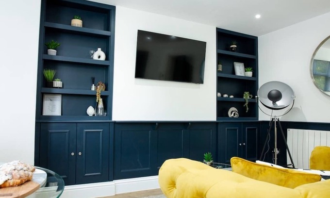 Canton Apartamento | Designer Cardiff Apartments with Free Parking
