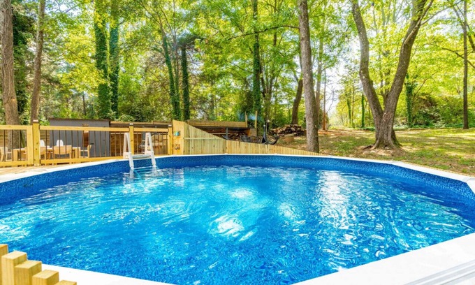 Northwest Raleigh Casa | Designer Home With Pool Sleeps 12!