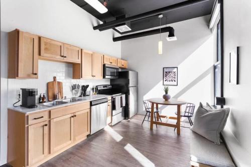 Downtown Spokane Apartamento | Designer Loft Downtown with WiFi 210