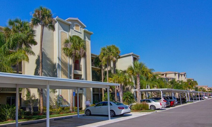 Braden River Condominio | Diseñador condominio de 2 camas con vista perfecta en River Strand Golf & Tennis Resort