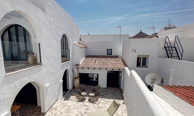 Ayamonte Casa | Casa adosada de diseño con piscina - DOM01