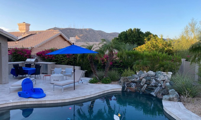 Foothills Casa | Dessert Oasis