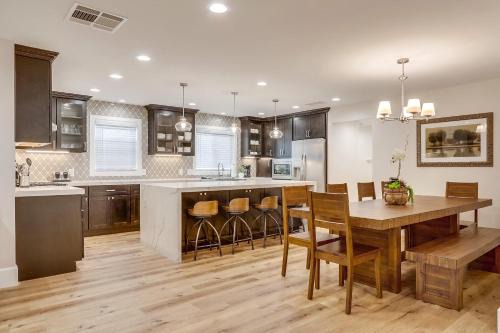 Orange Casa | Destination #43