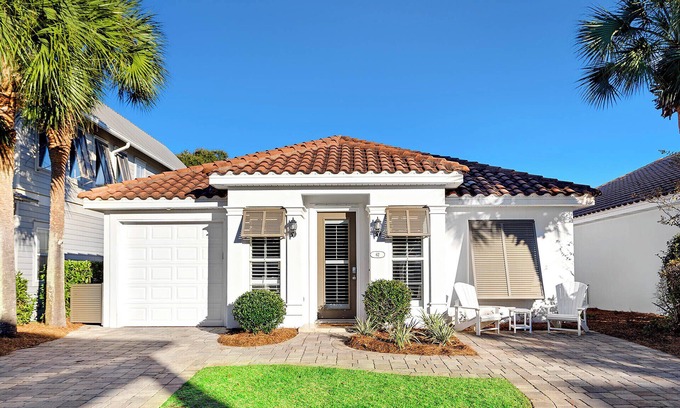 Emerald Waters Village Casa | Destined For Fun - Gated Community, Near the Beach + Dining, 2 Community Pools!