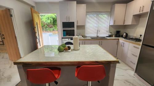 Soufriere Quarter Casa | Destiny Suites