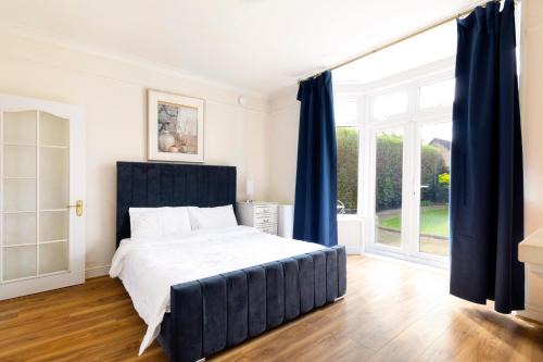 Runnymede Casa | Detached 4Beds - Windsor Heathrow & London Access