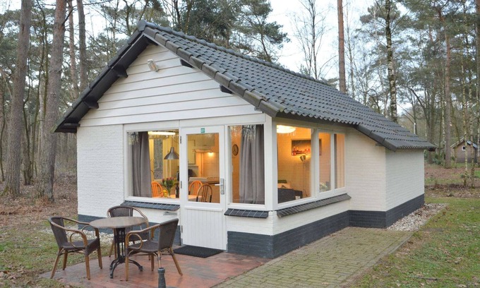 Stramproy Casa | casa de vacaciones con terraza en Stramproy