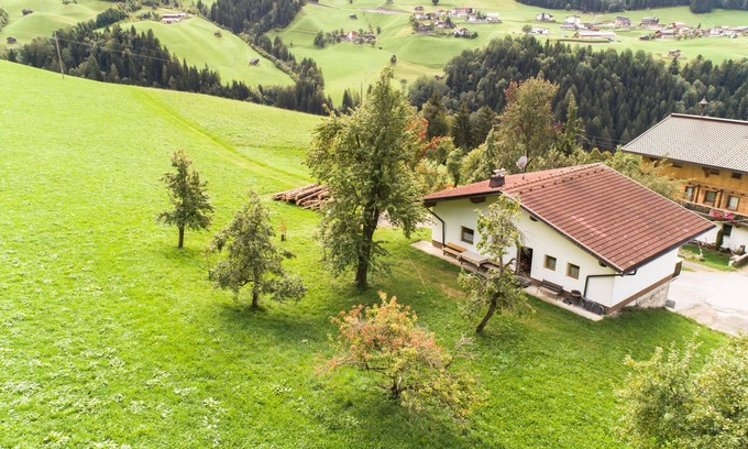Gerlosbergeben Casa | Detached chalet on farm