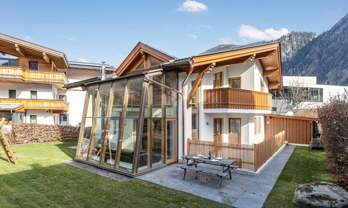 Mayrhofen Chalet De Esquí | Detached chalet with garden close to ski lift