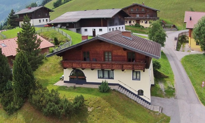 Grossarl Chalet De Esquí | Detached chalet with wellness and wood-burning stove