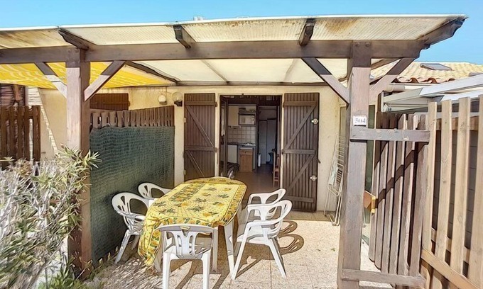 Saint-Pierre-la-Mer Casa | PAVILION STUDIO MEZZANINE CON TERRAZA Y JARDIN-RESIDENCIA CON PISCINA-SAINT PIERRE EL MAR