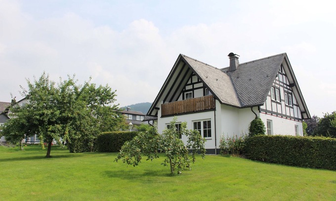 Holthausen Casa | Casa de vacaciones independiente en Schmallenberg-Holthausen para máx. 9 personas