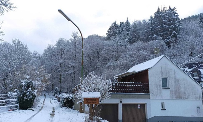 Enkirch Casa | Detached holiday home in the countryside with a large terrace
