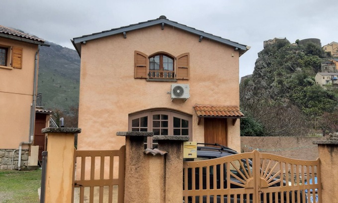 Corte Casa | Detached house in a property at the entrance to the Restonica valley