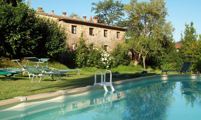 Nocchi Villa | Casa unifamiliar con piscina y jardín privado en la Toscana entre Lucca y el mar.
