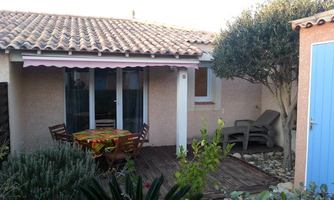Gruissan Cabina | Pabellón con terrazas, jardín y piscina.