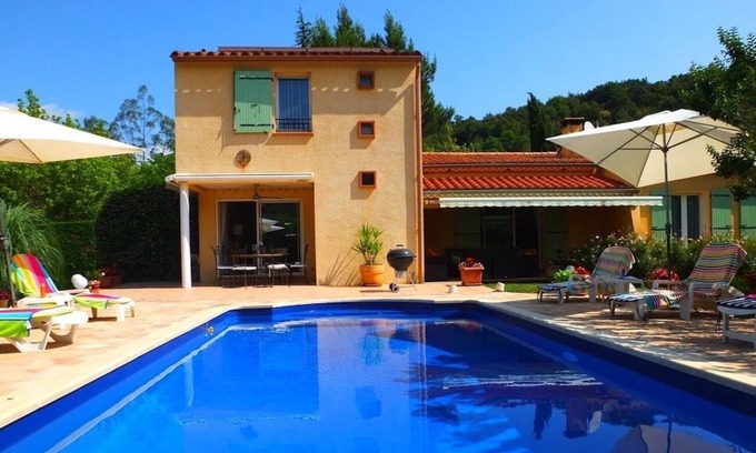 Reynes Villa | This villa is a 4 bedroom(s), 3.5 bathrooms, located in Reynes, thth.