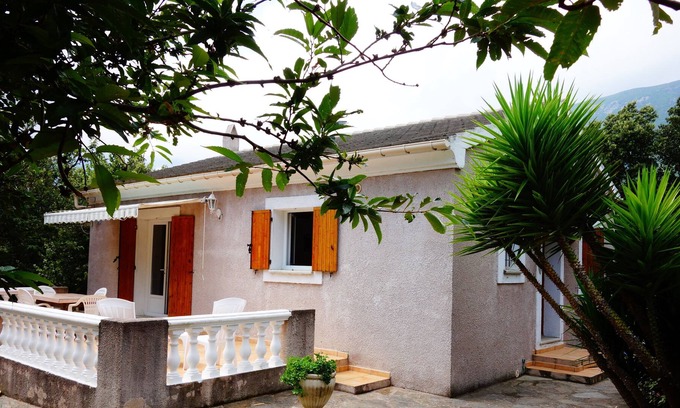 Pietracorbara Villa | Chalet independiente en una pequeña aldea de Cap Corse para 2/5 personas
