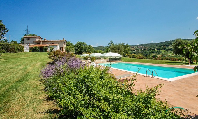 Narni Villa | Villa independiente con piscina privada. Zona tranquila con vista panorámica. A 80km de Roma